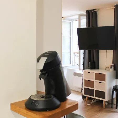 Διαμέρισμα For 2 - Near Musee Grevin *