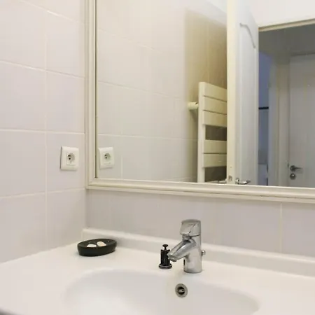 For 2 - Near Musee Grevin Apartament